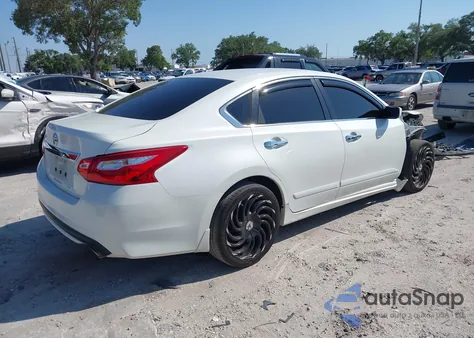 2017 Nissan Altima 2.5 S z USA, uszkodzony, nr VIN 1N4AL3AP6HN317522